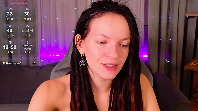 Snapshot of CoreyJane chatting on 04-20-26, 04:37 CoreyJane online show from 04-20-26, 04:37