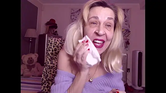 HornyMilf 555 online show from 12-22-25, 02:47