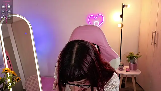 violet ch online show from 06-16-26, 08:33