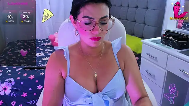 Snapshot of dahian_carter chatting on 01-03-25, 11:23 dahian carter online show from 01-03-25, 11:23