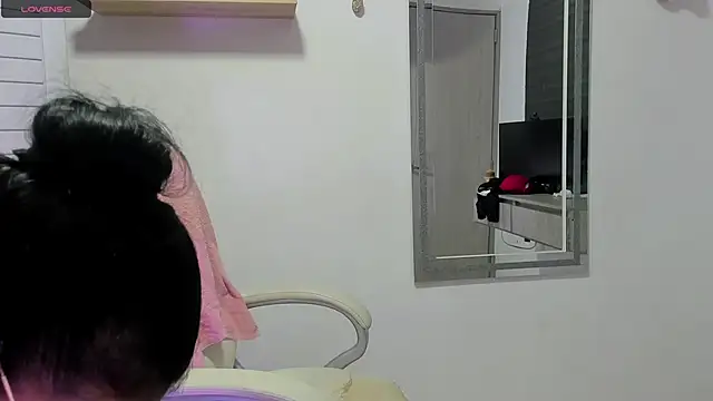 dahian carter online show from 10-18-25, 01:12