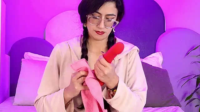 SophieGomez22 online show from 04-29-26, 05:41