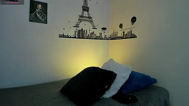 Snapshot of Ares_Johnson chatting on 12-14-24, 05:36 Ares Johnson online show from 12-14-24, 05:36