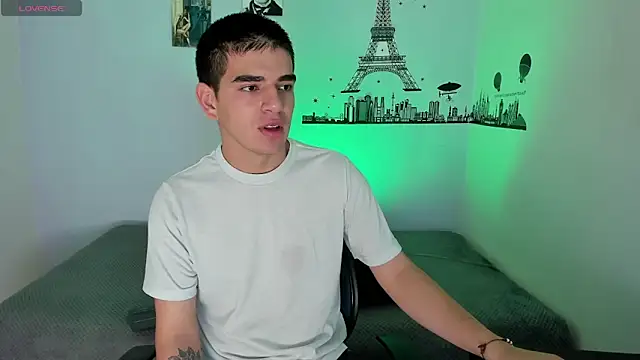 Snapshot of Ares_Johnson chatting on 12-17-24, 02:55 Ares Johnson online show from 12-17-24, 02:55