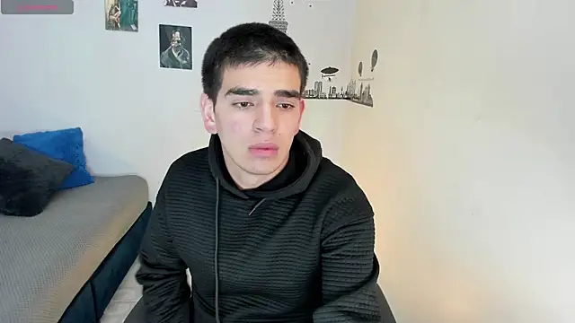 Snapshot of Ares_Johnson chatting on 12-24-24, 01:38 Ares Johnson online show from 12-24-24, 01:38