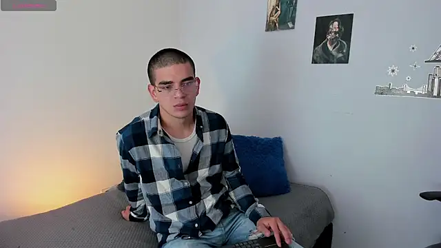 Snapshot of Ares_Johnson chatting on 01-03-25, 01:58 Ares Johnson online show from 01-03-25, 01:58