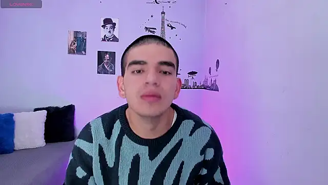 Snapshot of Ares_Johnson chatting on 01-04-25, 02:35 Ares Johnson online show from 01-04-25, 02:35