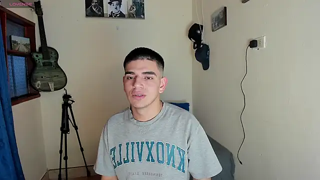 Snapshot of Ares_Johnson chatting on 01-27-25, 10:38 Ares Johnson online show from 01-27-25, 10:38