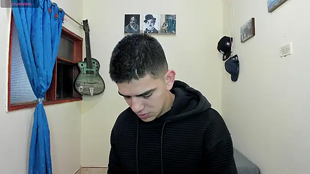 Snapshot of Ares_Johnson chatting on 01-31-25, 02:07 Ares Johnson online show from 01-31-25, 02:07