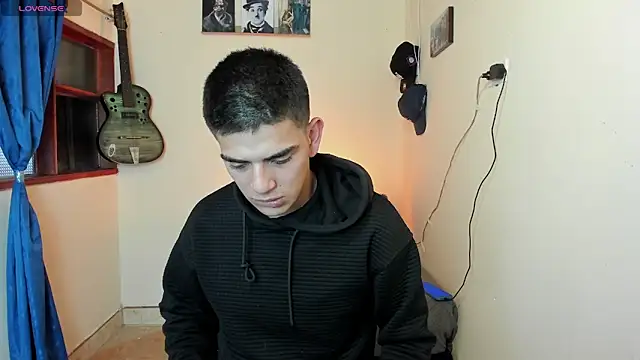 Snapshot of Ares_Johnson chatting on 01-31-25, 08:54 Ares Johnson online show from 01-31-25, 08:54