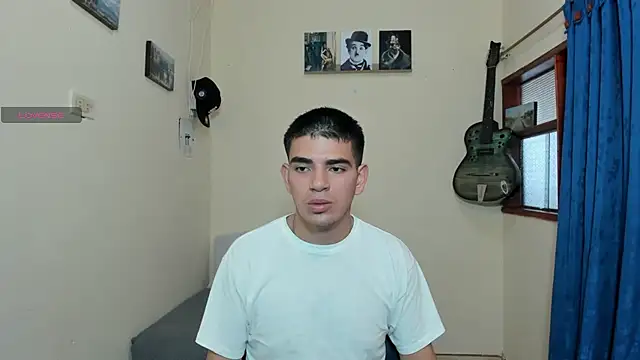 Snapshot of Ares_Johnson chatting on 02-03-25, 07:00 Ares Johnson online show from 02-03-25, 07:00