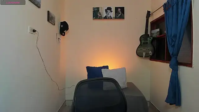 Snapshot of Ares_Johnson chatting on 02-06-25, 12:16 Ares Johnson online show from 02-06-25, 12:16