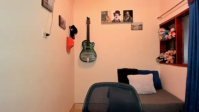 Snapshot of Ares_Johnson chatting on 02-19-25, 03:38 Ares Johnson online show from 02-19-25, 03:38