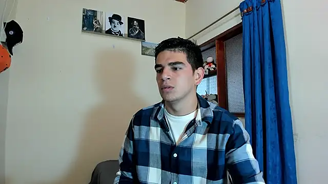 Snapshot of Ares_Johnson chatting on 02-23-25, 04:13 Ares Johnson online show from 02-23-25, 04:13