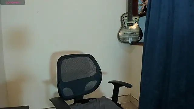 Snapshot of Ares_Johnson chatting on 03-04-25, 06:39 Ares Johnson online show from 03-04-25, 06:39