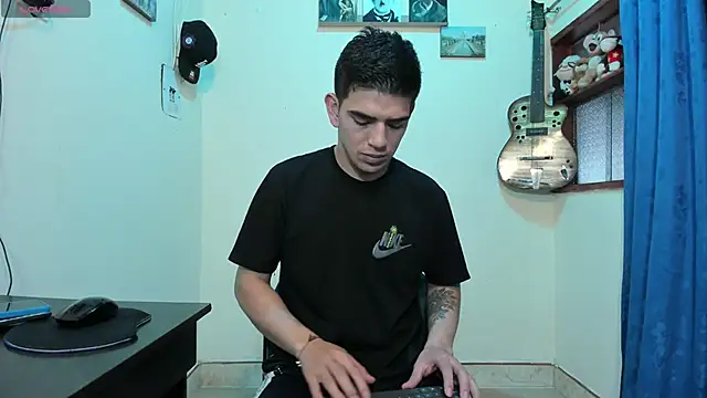 Snapshot of Ares_Johnson chatting on 03-14-25, 03:03 Ares Johnson online show from 03-14-25, 03:03