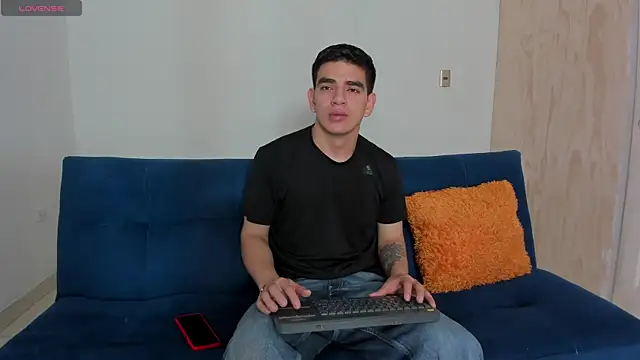 Snapshot of Ares_Johnson chatting on 09-20-25, 12:28 Ares Johnson online show from 09-20-25, 12:28