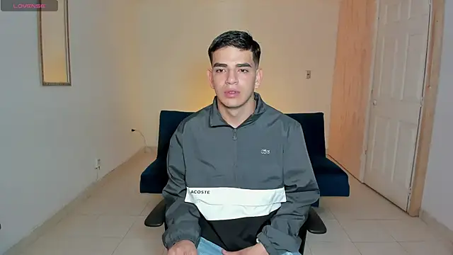 Snapshot of Ares_Johnson chatting on 10-01-25, 12:16 Ares Johnson online show from 10-01-25, 12:16