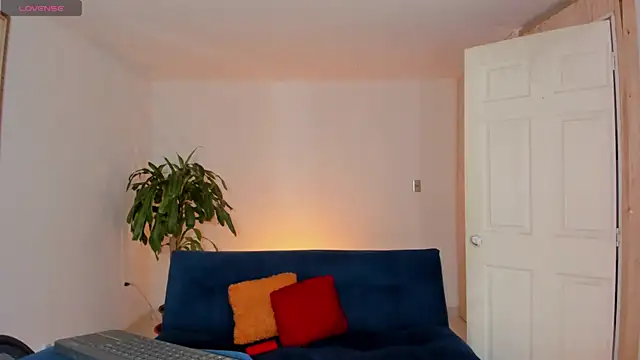 Snapshot of Ares_Johnson chatting on 10-11-25, 06:17 Ares Johnson online show from 10-11-25, 06:17