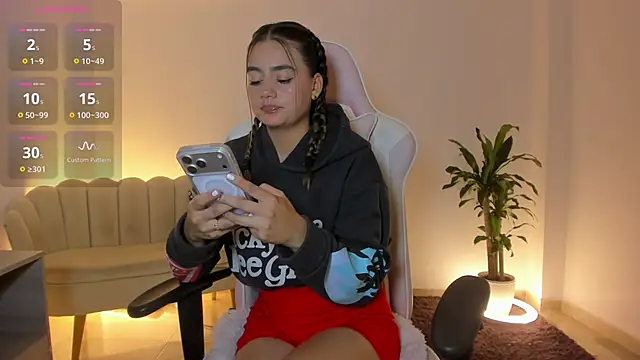 LittleSofia  online show from 02-06-26, 01:54