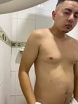 Snapshot of DanielGomez9 chatting on 12-14-24, 12:01 DanielGomez9 online show from 12-14-24, 12:01