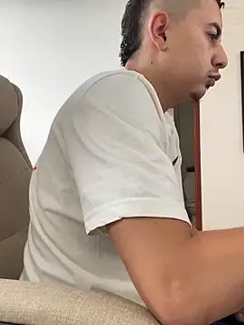 Snapshot of DanielGomez9 chatting on 01-02-25, 06:12 DanielGomez9 online show from 01-02-25, 06:12