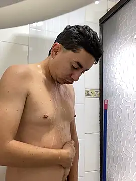 Snapshot of DanielGomez9 chatting on 02-16-25, 04:42 DanielGomez9 online show from 02-16-25, 04:42