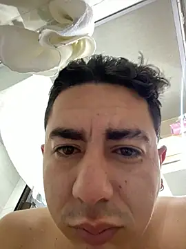 Snapshot of DanielGomez9 chatting on 02-20-25, 12:47 DanielGomez9 online show from 02-20-25, 12:47