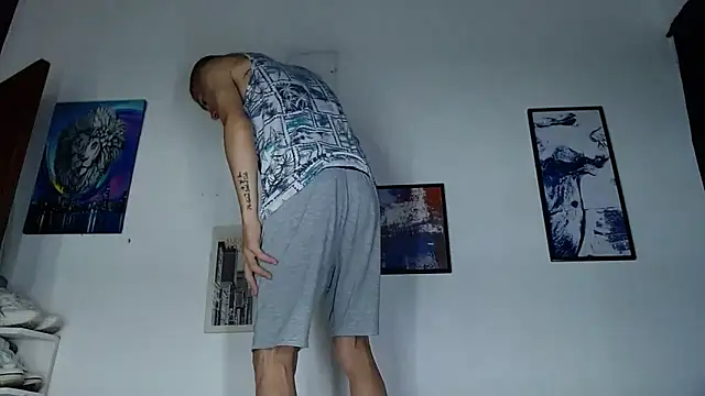 Snapshot of LaGersoon chatting on 04-22-26, 11:17 LaGersoon online show from 04-22-26, 11:17