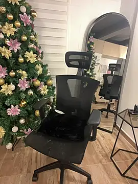 Snapshot of Eva_Gonzalez chatting on 12-26-24, 03:06 Eva Gonzalez online show from 12-26-24, 03:06