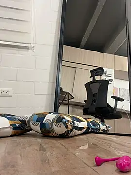 Snapshot of Eva_Gonzalez chatting on 02-25-25, 02:03 Eva Gonzalez online show from 02-25-25, 02:03