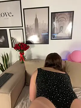 Snapshot of Eva_Gonzalez chatting on 10-12-25, 12:20 Eva Gonzalez online show from 10-12-25, 12:20