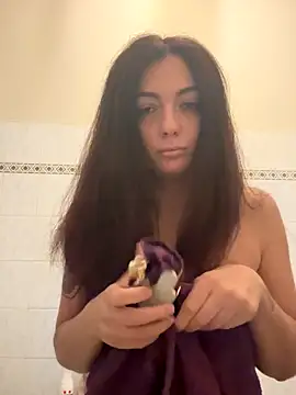 Snapshot of Strawberry_queen91 chatting on 10-03-25, 01:19 Strawberry queen91 online show from 10-03-25, 01:19