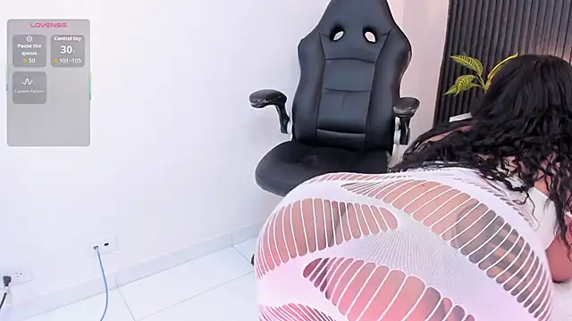 Madiee Rhea online show from 02-18-26, 08:05