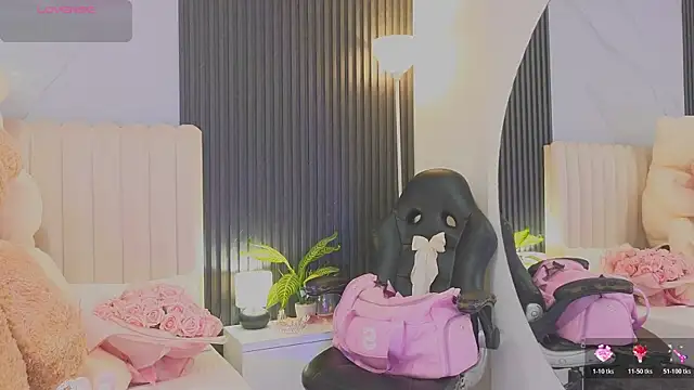Madiee Rhea online show from 05-30-26, 07:44