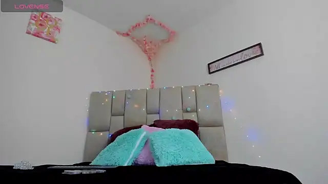 celeste anderson online show from 12-24-24, 04:08