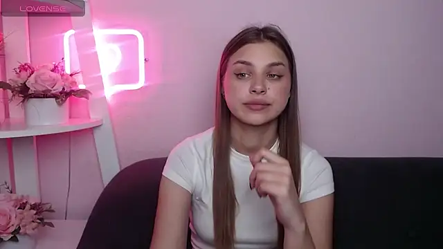 MilanaAngelAs online show from 05-26-26, 07:43