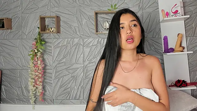 LilithKlain  online show from 01-13-25, 04:19