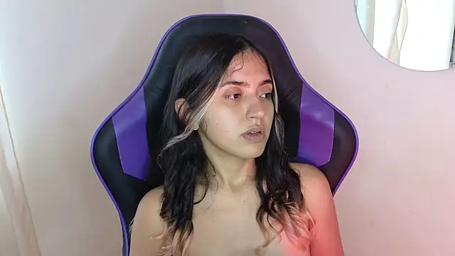 Snapshot of ViolettaSummer chatting on 02-01-25, 09:08 ViolettaSummer online show from 02-01-25, 09:08