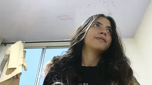 Snapshot of ViolettaSummer chatting on 02-21-25, 11:11 ViolettaSummer online show from 02-21-25, 11:11