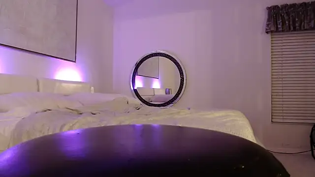 Walkingboots online show from 02-15-25, 01:42