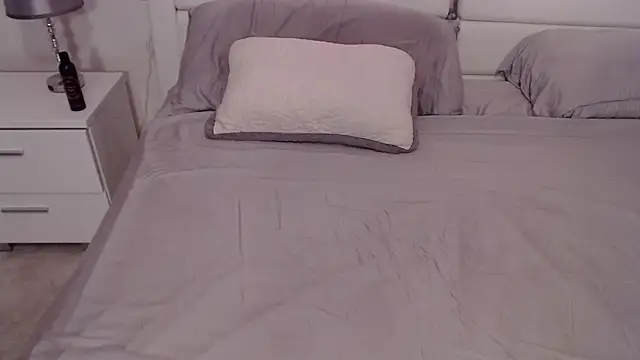 Walkingboots online show from 03-10-25, 12:51