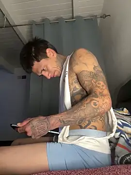 Papinine6 online show from 10-31-25, 09:54