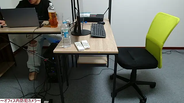 Snapshot of Toms-BBQ chatting on 05-09-26, 09:42 Toms-BBQ online show from 05-09-26, 09:42