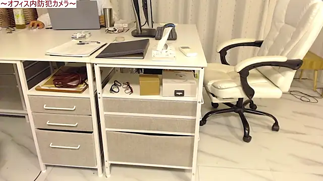 Snapshot of Toms-BBQ chatting on 06-02-26, 02:19 Toms-BBQ online show from 06-02-26, 02:19