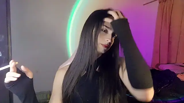 Snapshot of Dollbehavior_ chatting on 04-18-26, 04:16 Dollbehavior online show from 04-18-26, 04:16