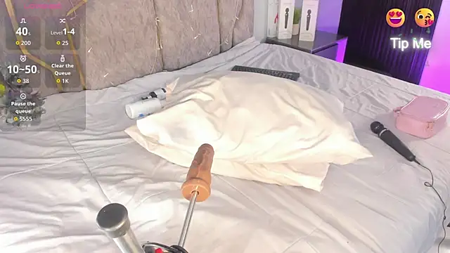 Katejordan online show from 12-15-25, 08:35