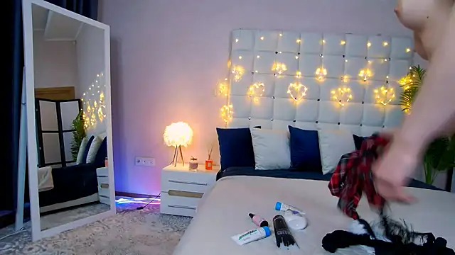 Snapshot of NicoleRosss chatting on 01-23-25, 11:26 NicoleRosss online show from 01-23-25, 11:26