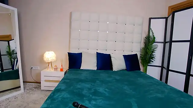 Snapshot of NicoleRosss chatting on 03-14-25, 04:30 NicoleRosss online show from 03-14-25, 04:30