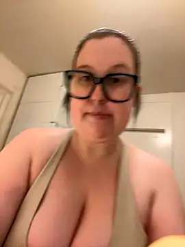 Misssmilf online show from 10-01-25, 04:46